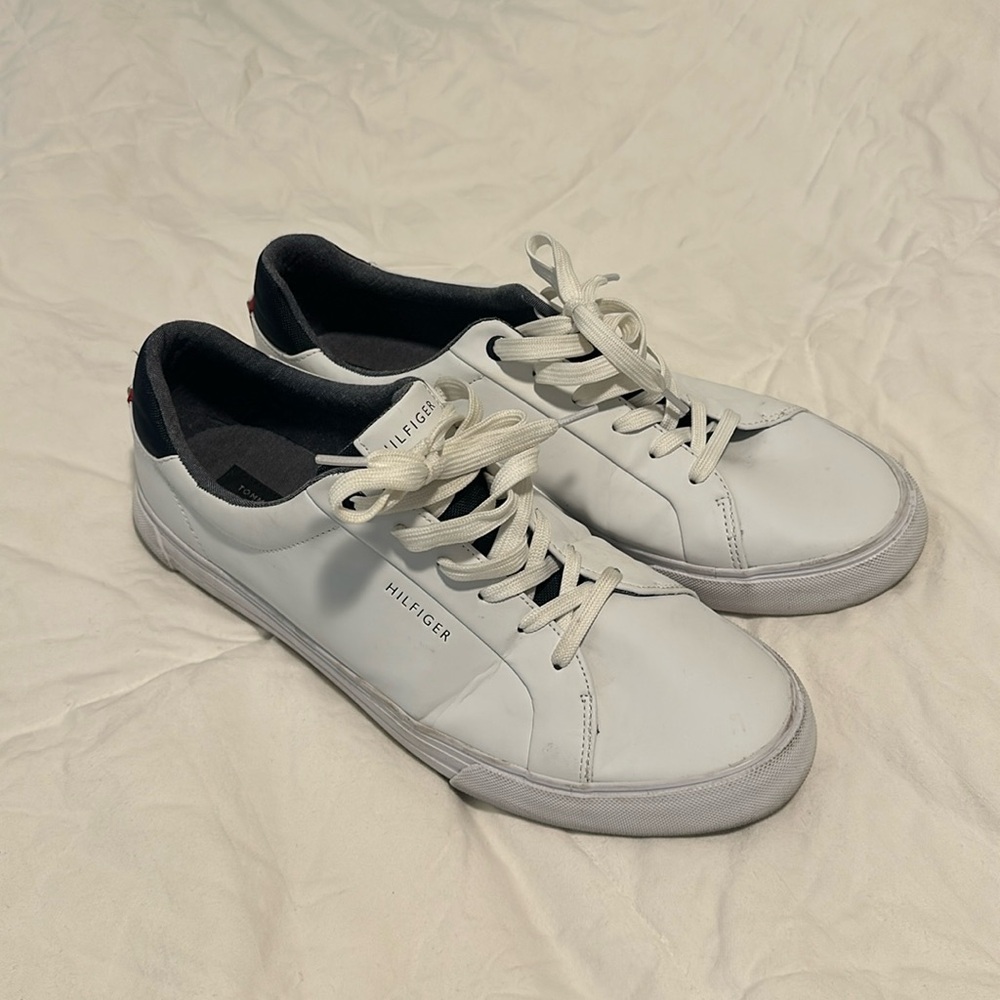 Tommy Hilfiger TMRANCE leather men’s white sneakers 11.5